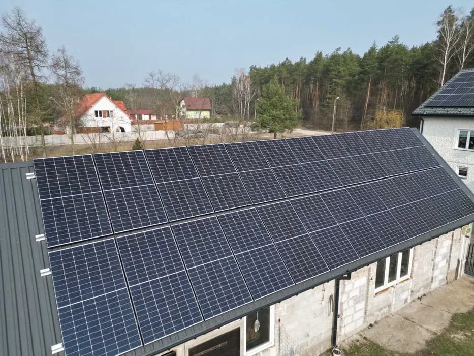 Elektrownia słoneczna 10 kW: Jak zaoszczędzić na rachunkach za prąd?